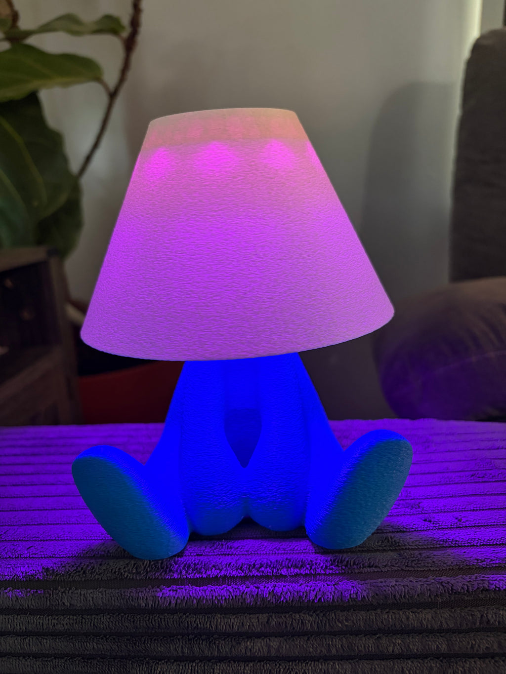 Shy kid LED Lamp with remote usb