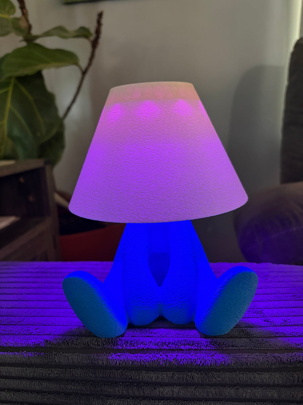 Shy kid LED Lamp with remote usb
