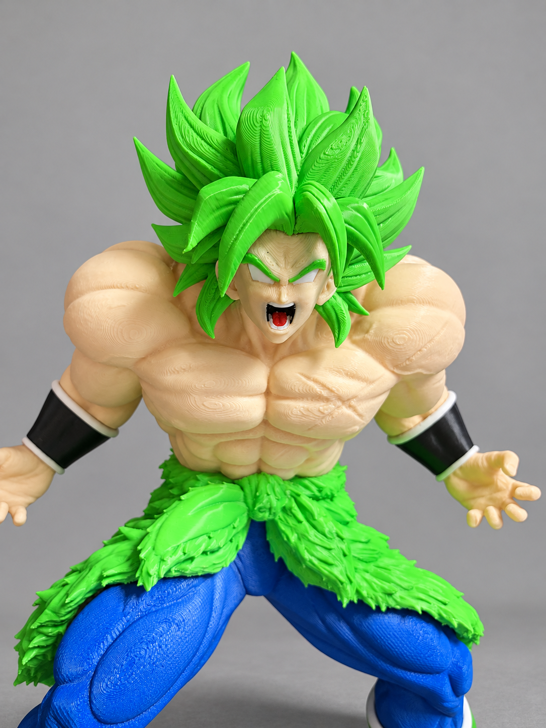 Broly figure front-detail view